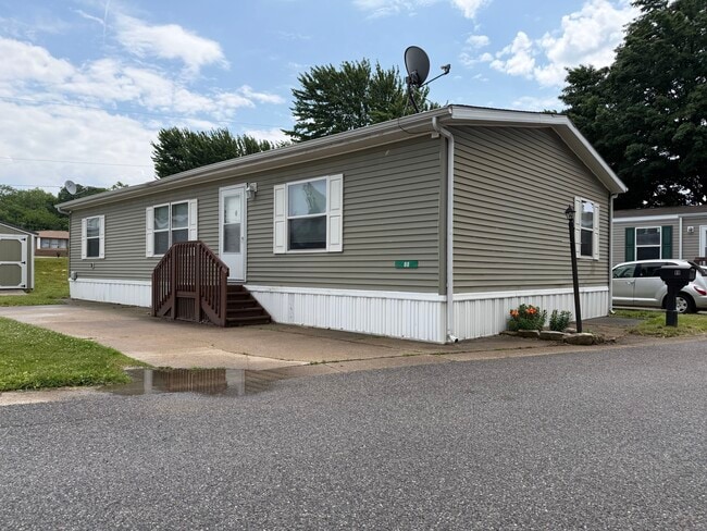 Building Photo - 76 E U.S. Hwy 6