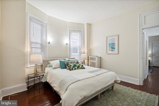 Building Photo - 4628 Sansom St Rental