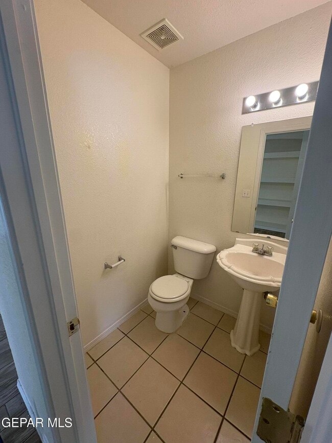 Photo - 2333 Hannah Leigh St