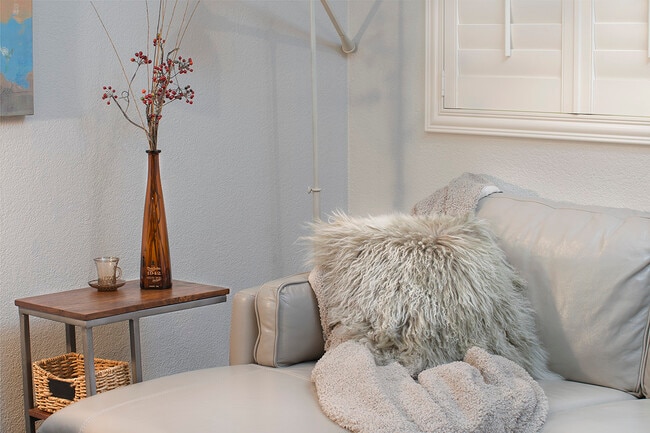 Decorating detail - 73 Summerfield St Unit 805 Modern and Private