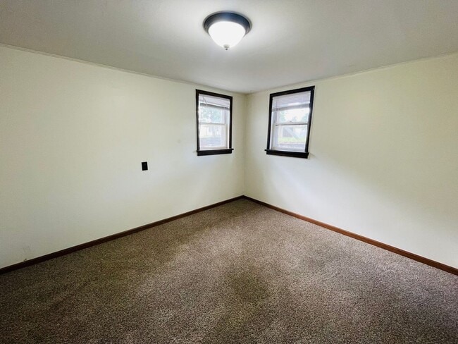 Photo - 702 9th Ave SE Unidad 2 Basement