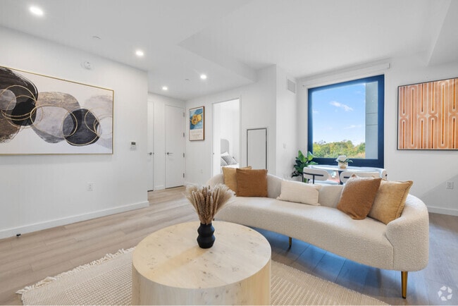 Building Photo - 72-01 Queens Blvd Rental