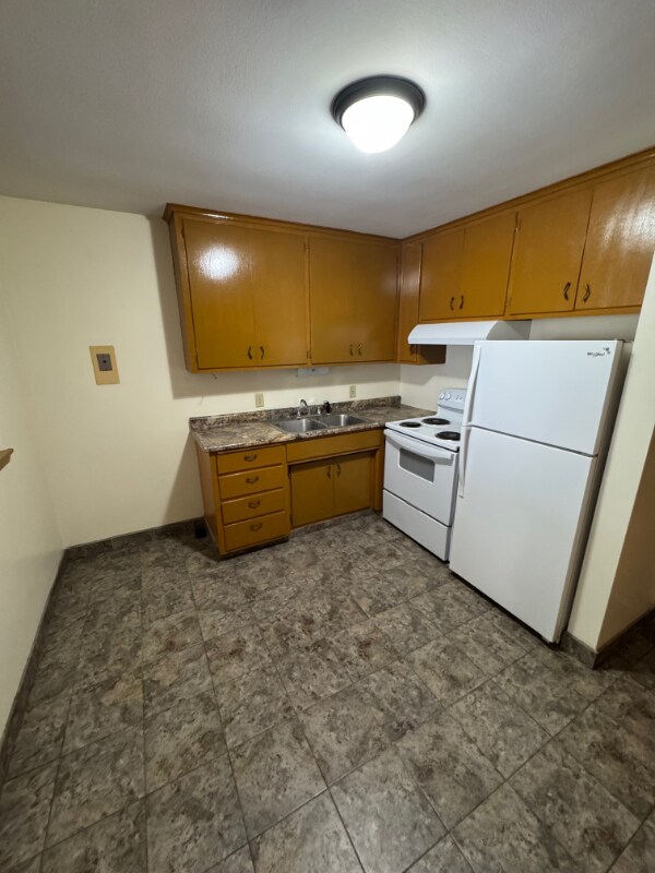 Photo - 556 Jenks Ave E Unit 7