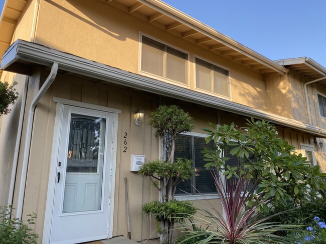 Front Entrance - 3500 W Manchester Blvd Townhome