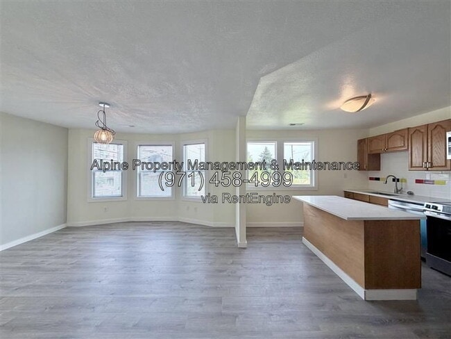 Photo - 5904 N Interstate Ave
