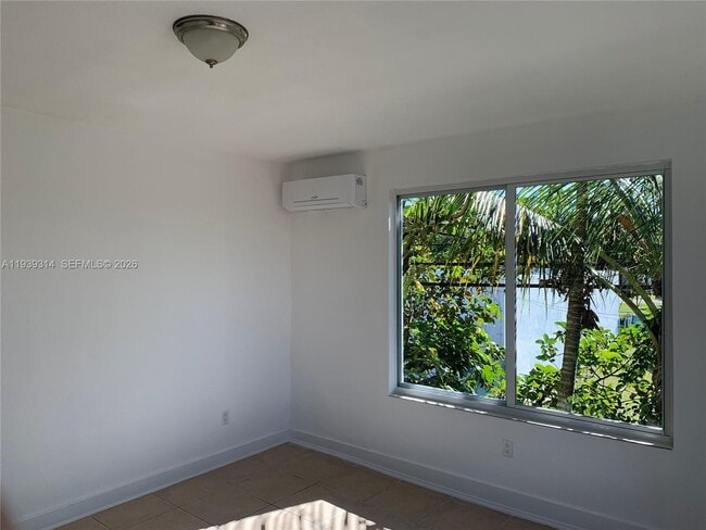 Photo - 712 SW 56th Ave Unit 7