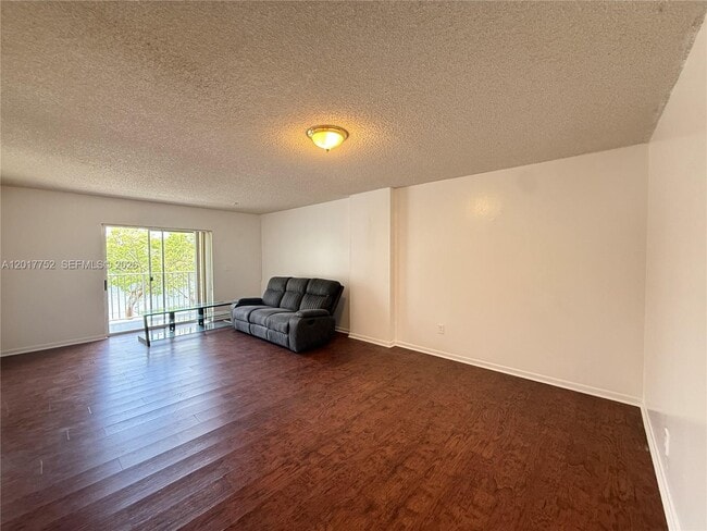 Photo - 8260 SW 210th St Unidad 108