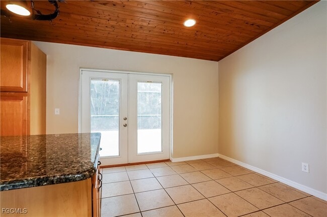 Photo - 15860 Willoughby Ln