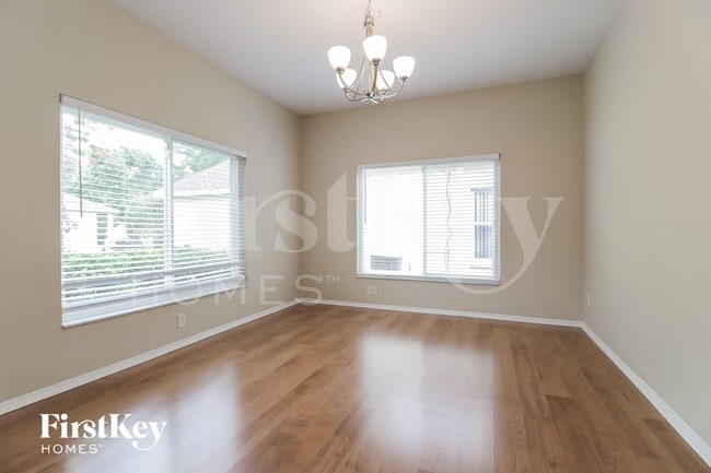 Photo - 3001 Cardinal Glen Pl