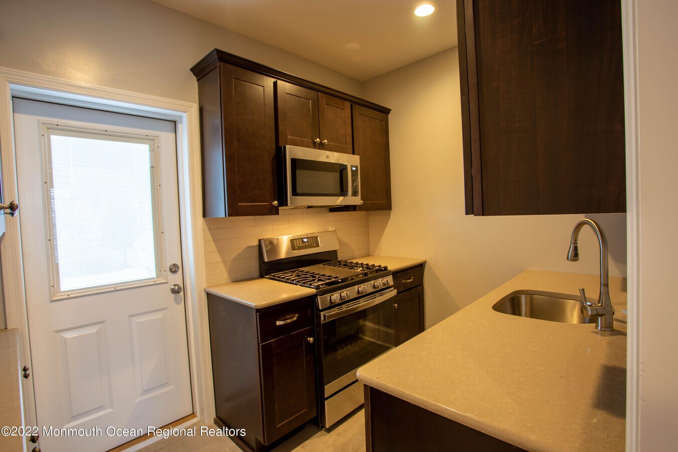 Photo - 6 3rd Ave Unidad 4