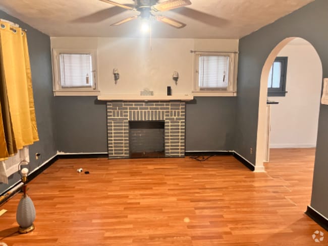 Building Photo - 614 S Main St Rental