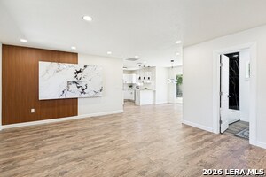 Photo - 504 Willow Dr