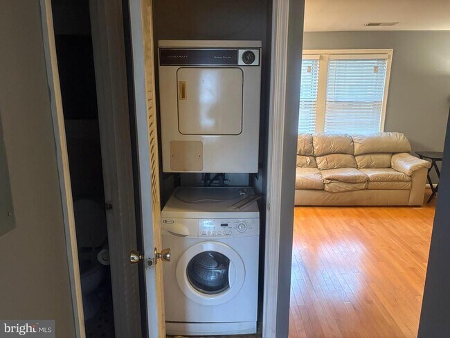 Photo - 2107 Fort Davis St SE Unit 202