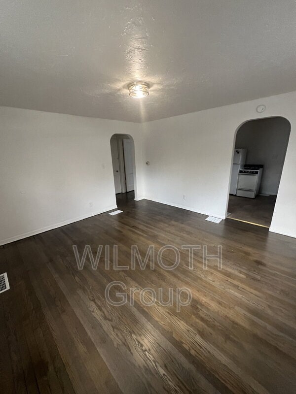 Photo - 702 W 23rd St