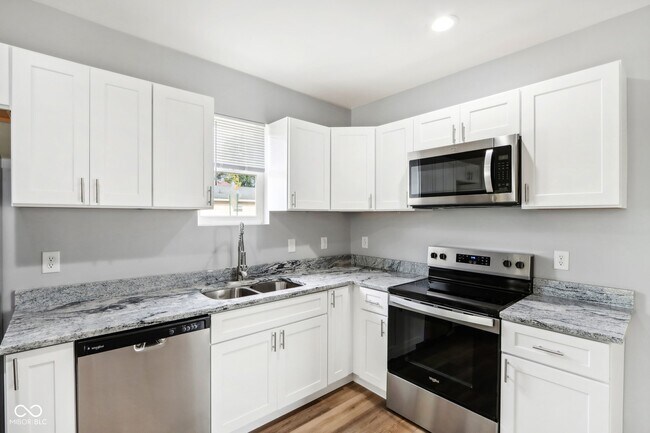 Photo - 1838 Gent Ave
