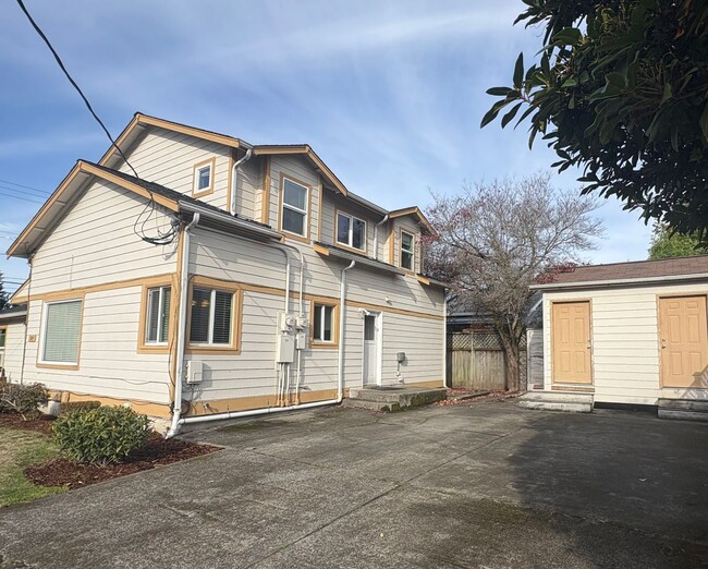 Photo - Peaceful Small-Town Getaway!