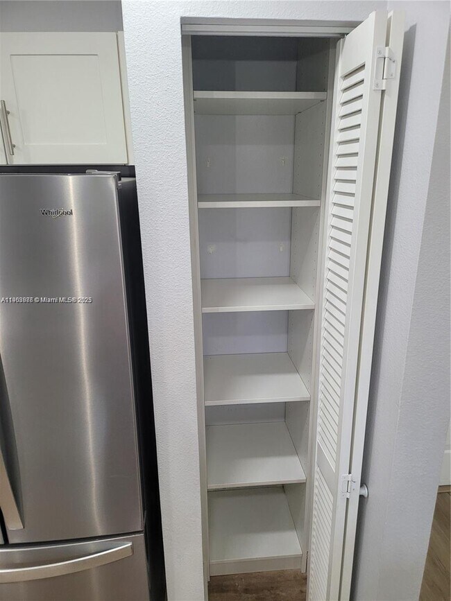 Photo - 4440 NW 107th Ave Unidad 304-7