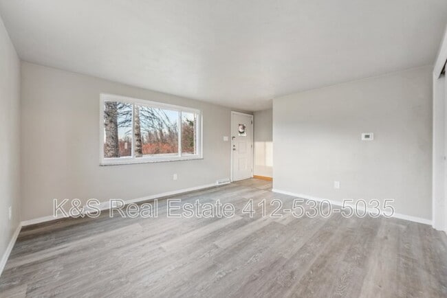 Photo - 651 Wendel Rd