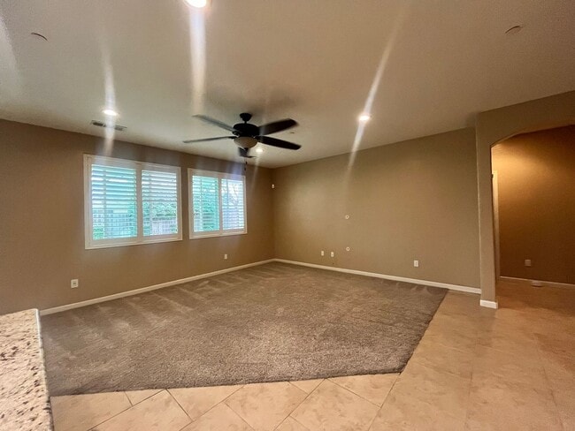 Photo - 2126 N Lindsay Ct