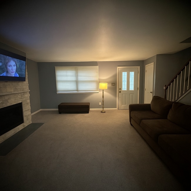 Photo - 422 S Chapel Gate Ln