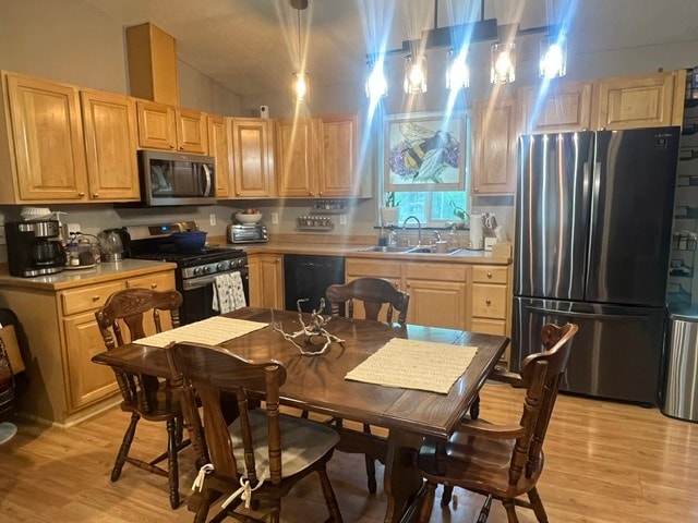 Photo - 3577 Lynn Dr