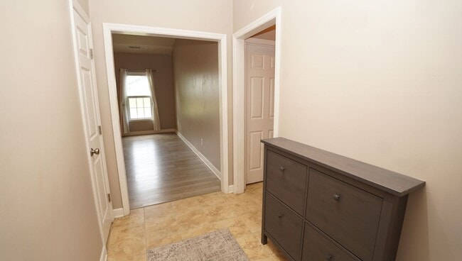 Photo - 147 Moonstone Ct