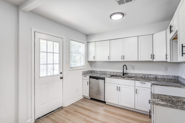 Photo - 774 Frayser Dr