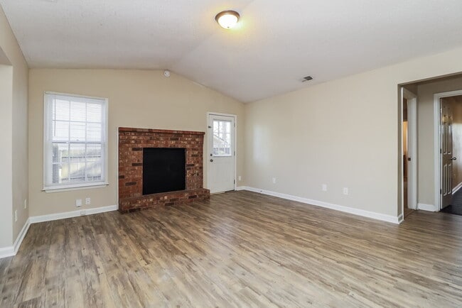 Photo - 796 Indian Lake Dr