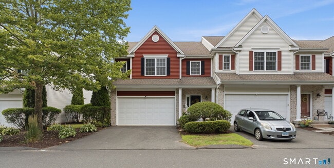 Building Photo - 7 Bridlewood Unit 2A