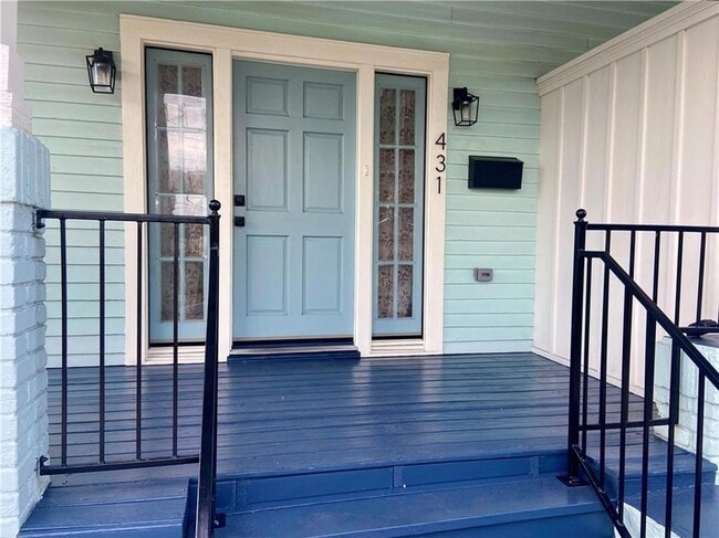 Photo - 431 S Genois St