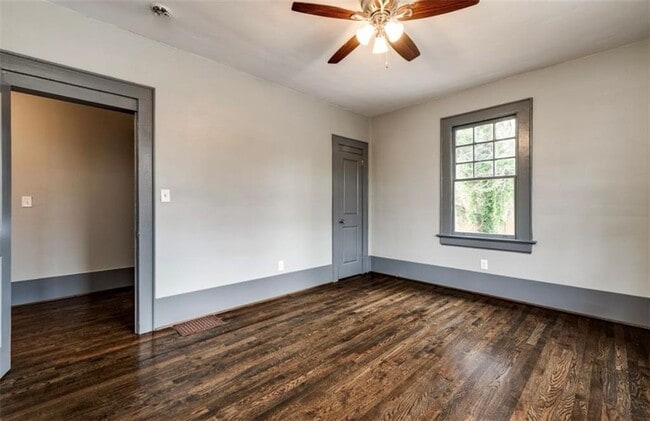 Photo - 1497 Rogers Ave SW