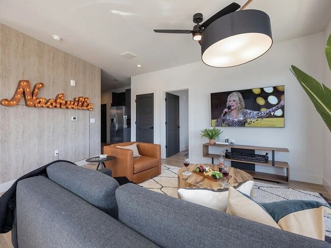 Photo - 303 31st Ave N Unit 209