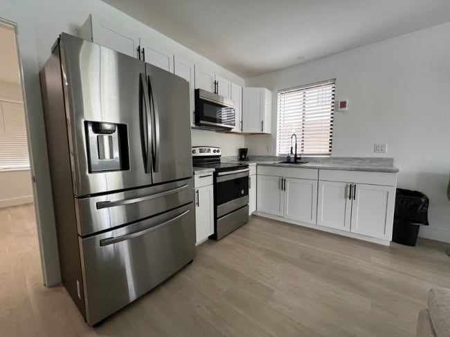 Photo - 407 71st Ave N Unidad 1