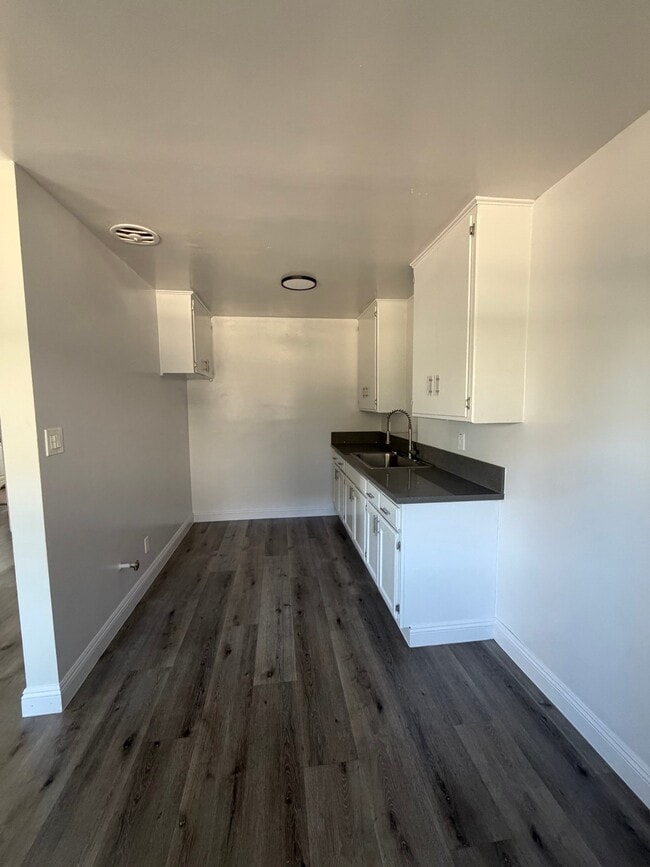 3965 Normandie Ave Unit 3
