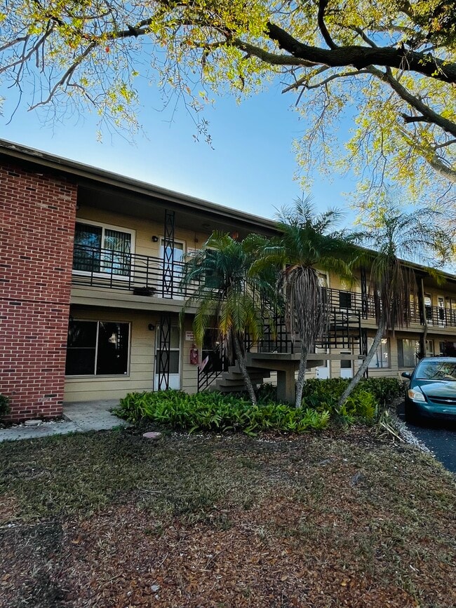 Photo - 1257 Drew St Unit 12