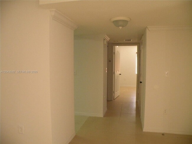 Photo - 10981 NW 88th Terrace Unidad 801