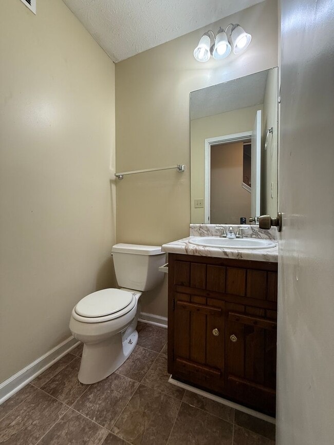Photo - 8685 Ashley Way