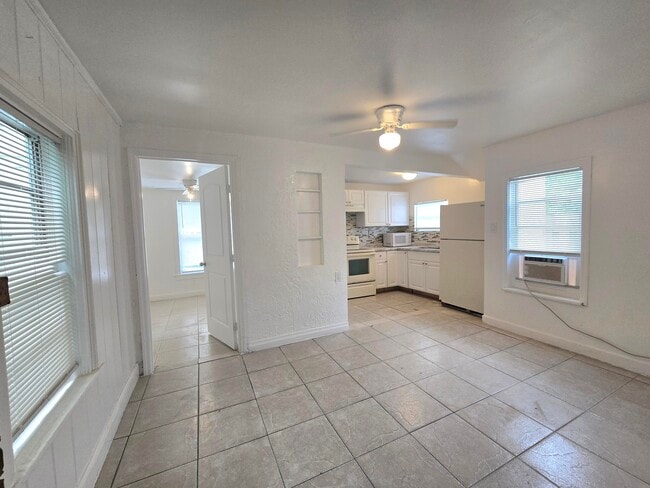Photo - 503 S E St