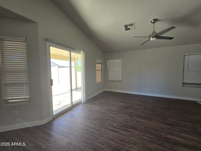 Photo - 4740 E Dry Creek Rd
