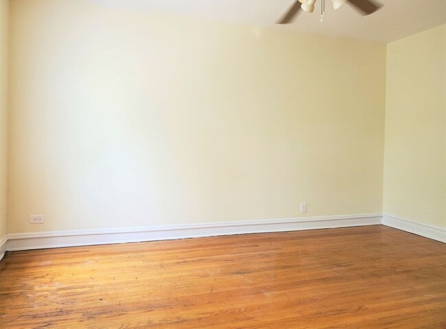 Photo - 1066 W Cornelia Ave Unidad 2