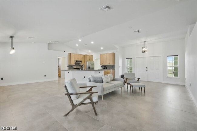 Photo - 2200 NE 9th Ave