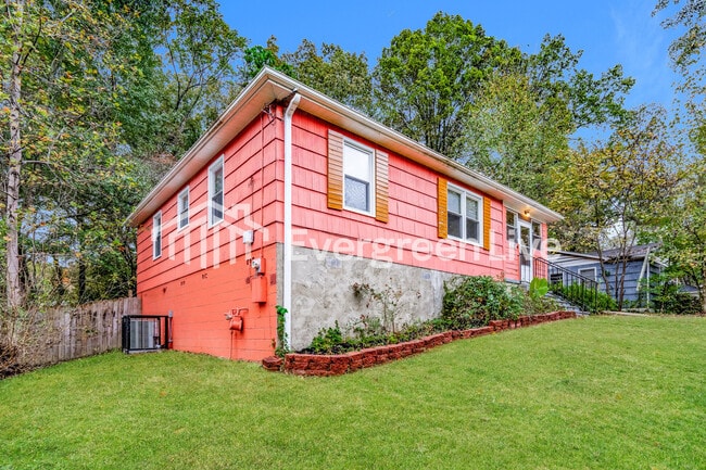 Photo - 113 Lawson Dr