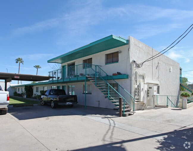Spanish Palms - Spanish Palms Apartments
