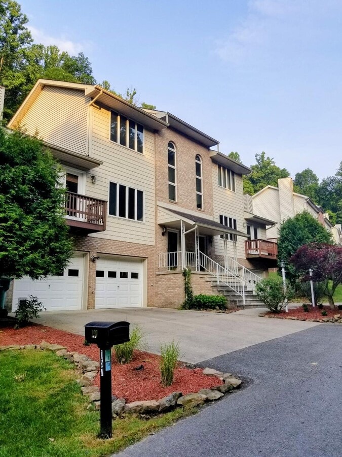 Photo - 157 Timberbrook Ln