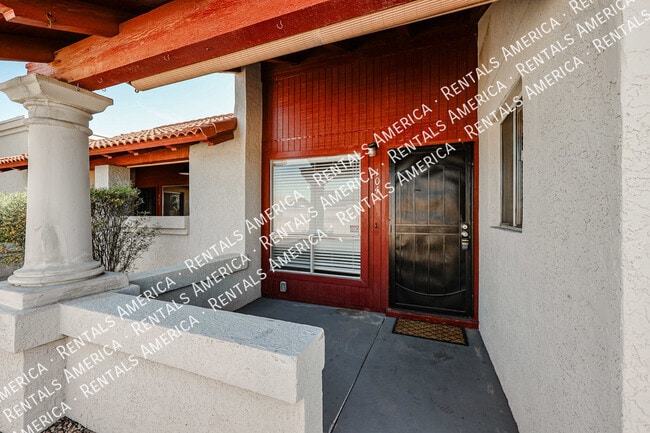 Photo - 10815 W Northern Ave Unidad 104