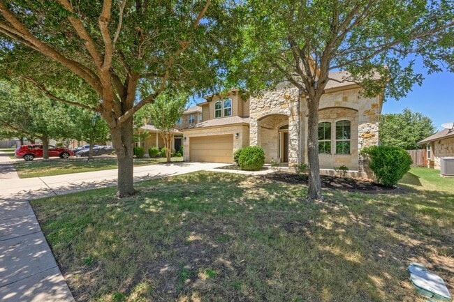 Photo - 608 Royal Burgess Dr