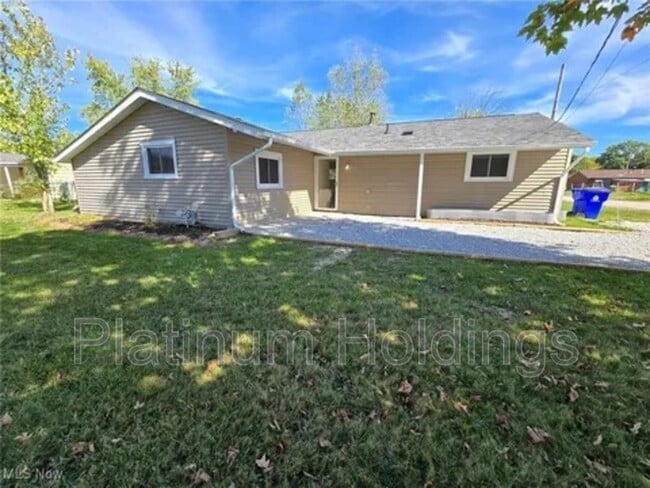 Building Photo - 10306 Winthrop Rd