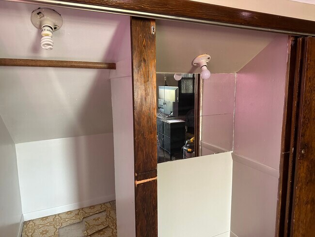 Photo - 304 W Crawford St