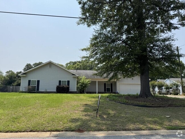 Building Photo - 105 Wake Forest Dr Rental