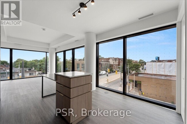 Photo - 185 Alberta Ave Unit 312